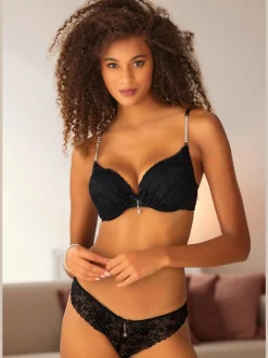 String extravagant en dentelle florale raffinée