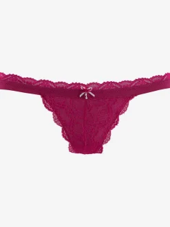 String féminin à la coupe élégante