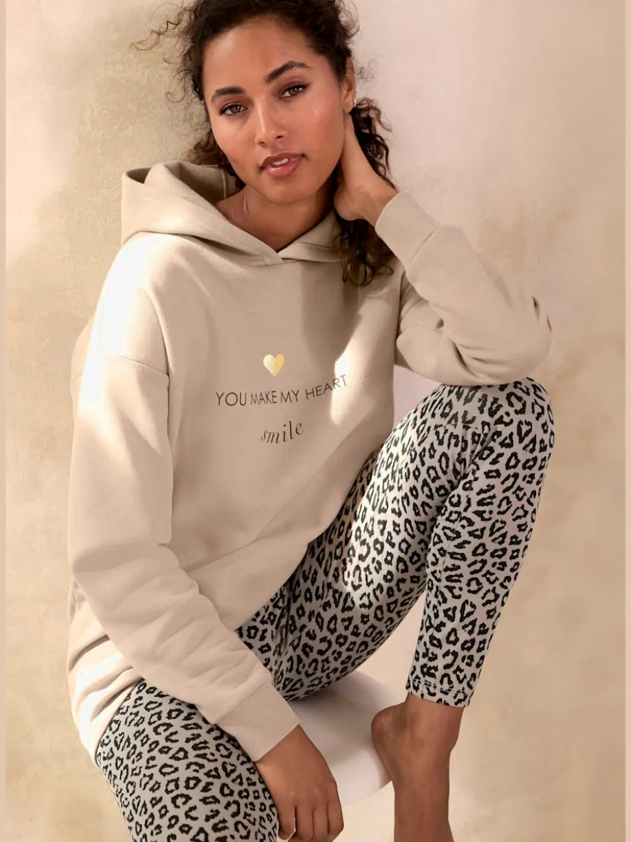 Sweat à capuche avec bords-côtes aux manches et coton doux