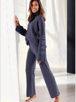 Sweater en tricot doux avec col roulé et manches longues