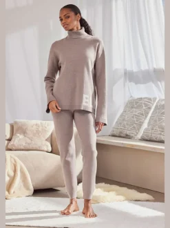 Sweater sweatshirt à col montant avec logo brodé et coupe décontractée