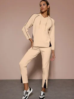 Sweatshirt à capuche avec manches longues et coulisse décorative