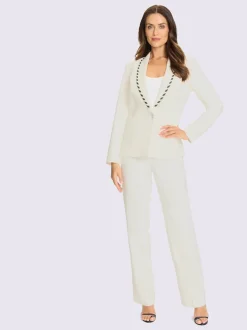 Tailleur pantalon avec blazer à col revers et poches