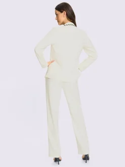 Tailleur pantalon avec blazer à col revers et poches