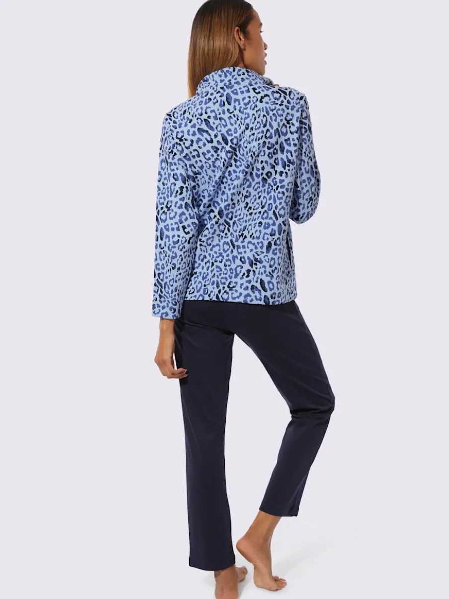 Tenue détente avec col montant et imprimé léopard