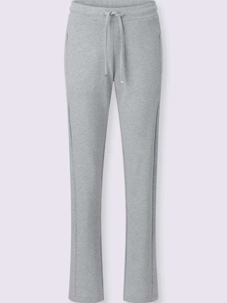 Tenue détente à col montant avec manches longues et détails brodés