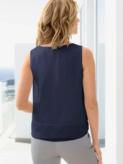 Top femme évasé avec encolure ronde plissée et détails délicats