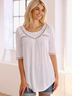 T-shirt avec empiècement en dentelle et encolure ronde