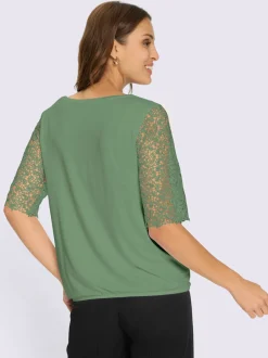 T-shirt avec manches en dentelle et finition décontractée