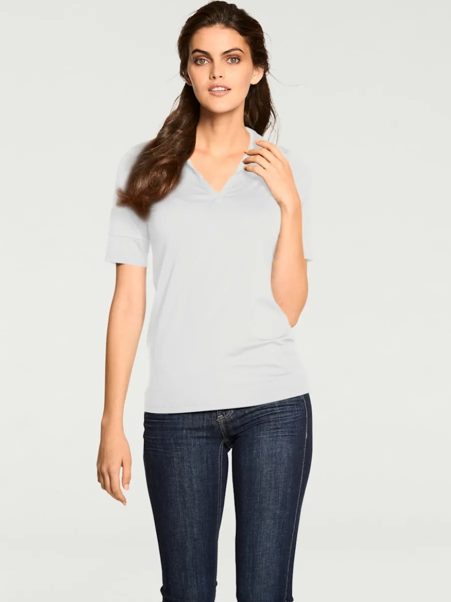 T-shirt à col V avec manches courtes et coupe cintrée