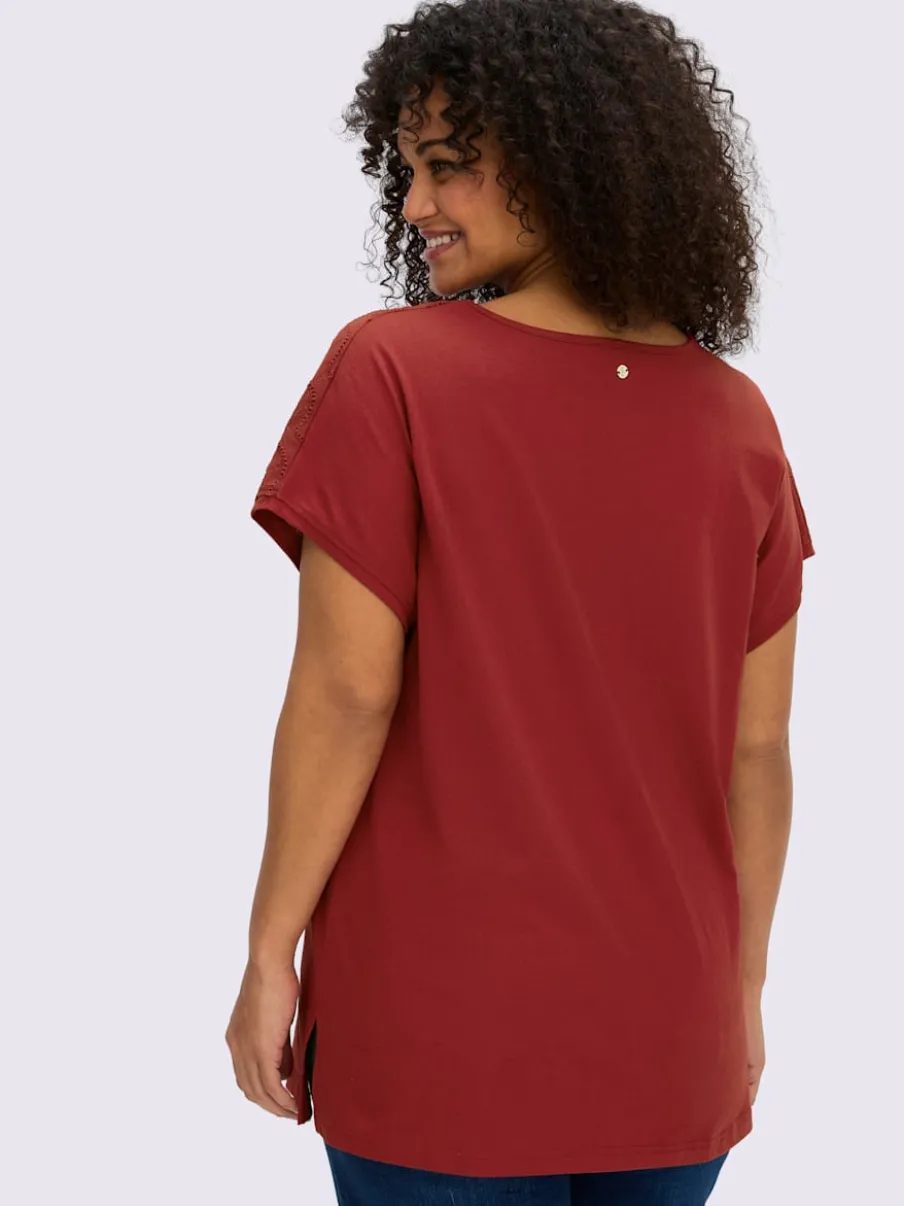 T-shirt dentelle ajourée