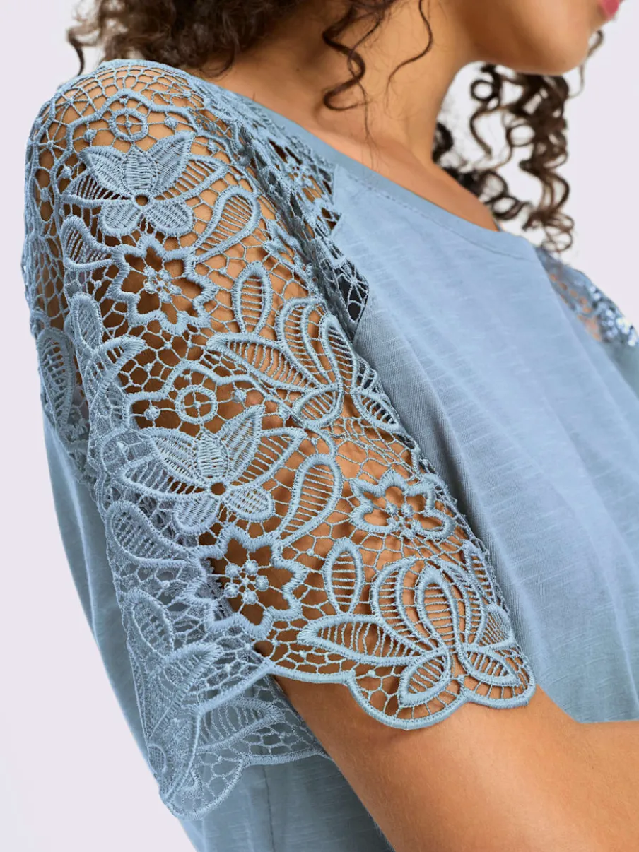 T-shirt à encolure ronde avec manches en dentelle transparente