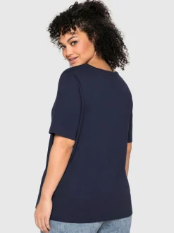 T-shirt encolure ronde dégagée
