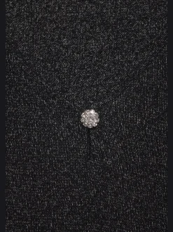 T-shirt à encolure V avec bouton brillant et strass