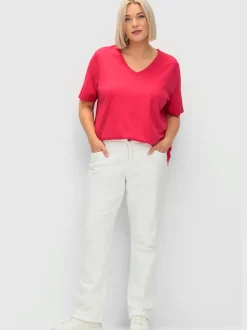 T-shirt encolure v tendance