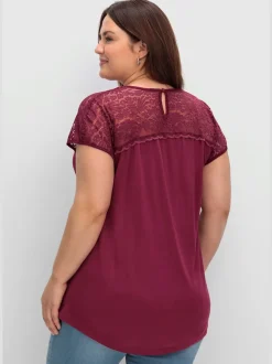 T-shirt en dentelle empiècement dentelle tendance