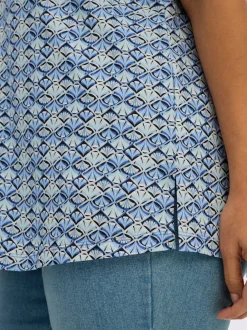 T-shirt en v avec dentelle ajourée