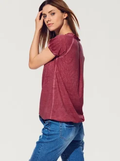 T-shirt en V avec empiècement smocké et ourlet élastiqué
