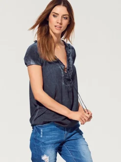 T-shirt en V avec empiècement smocké et ourlet élastiqué