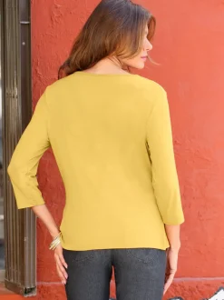 T-shirt femme avec col bénitier et manches 3/4 fluide