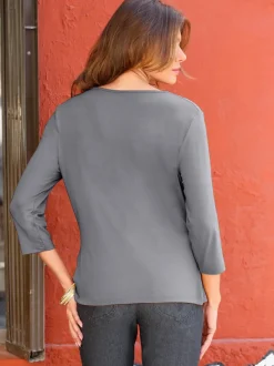 T-shirt femme avec col bénitier et manches 3/4 fluide