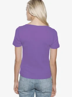 T-shirt à grande encolure carrée avec manches courtes et coupe ajustée