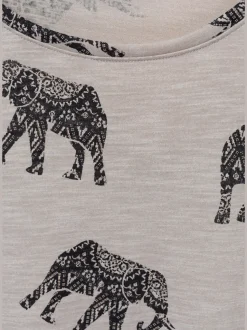 T-shirt imprimé éléphants avec ourlet à revers doux