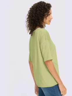 T-shirt léger à col U avec manches 3/4 et débardeur intégré