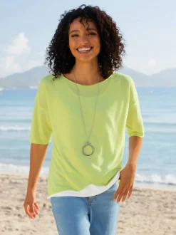 T-shirt léger à col U avec manches 3/4 et débardeur intégré