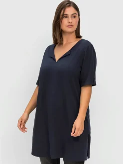 T-shirt long encolure ronde fendue