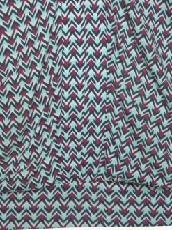 T-shirt à manches 3/4 avec encolure en V et motifs géométriques