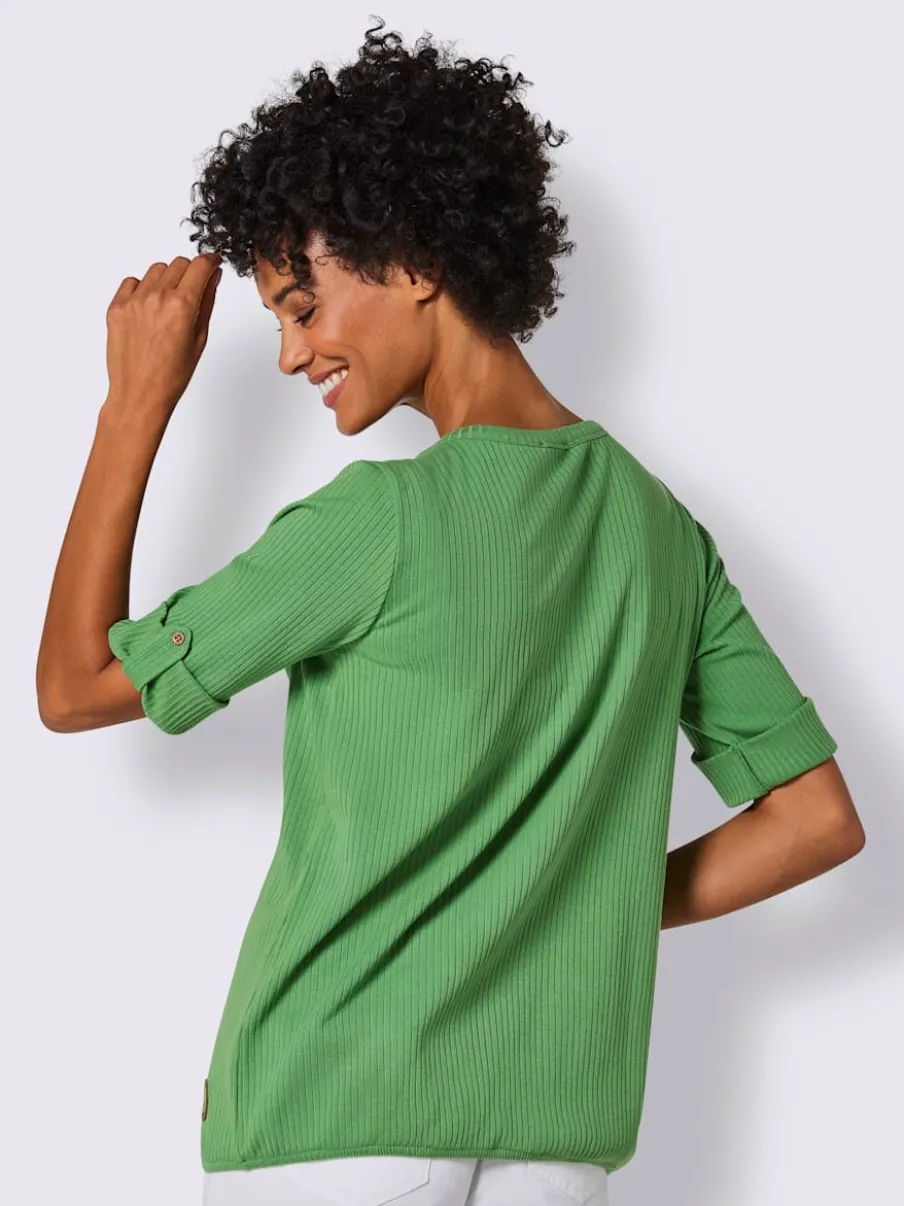 T-shirt à manches courtes avec col V et bouton décoratif