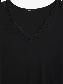 T-shirt à manches courtes avec dentelle délicate à l'encolure en v