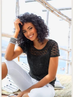 T-shirt à manches courtes avec dentelle crochetée encolure et manches