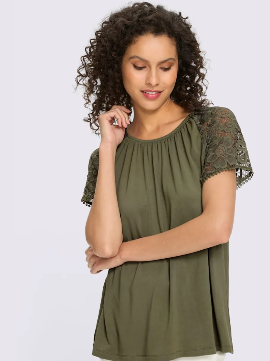 T-shirt à manches courtes avec dentelle et fronces à l'encolure