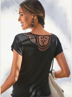 T-shirt à manches courtes avec empiècement en crochet au dos