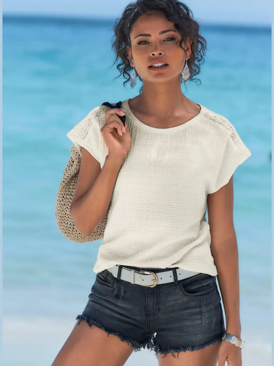 T-shirt à manches courtes avec empiècement crochet aux épaules