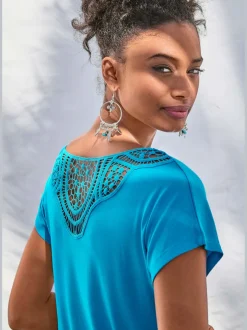 T-shirt à manches courtes avec empiècement crochet doux au dos