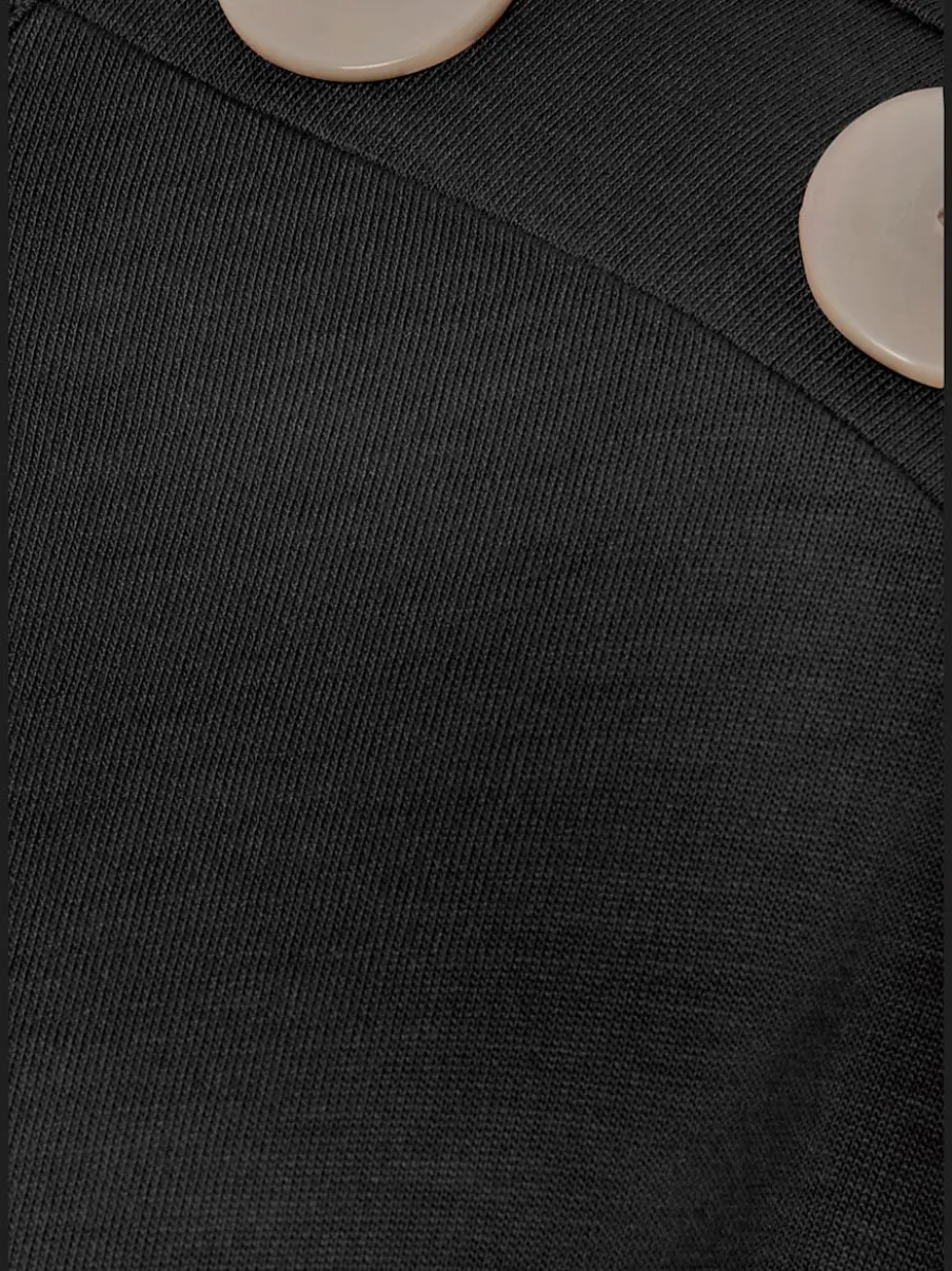 T-shirt à manches courtes avec encolure ronde et boutons décoratifs