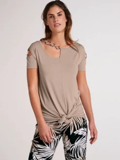 T-shirt à manches courtes avec éléments décoratifs raffinés