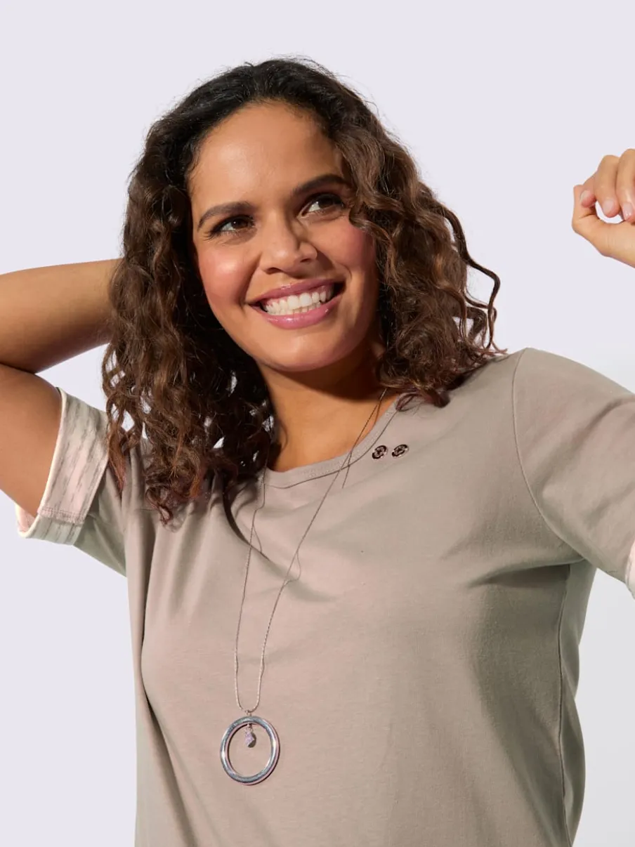 T-shirt à manches courtes avec poches rayées contrastées