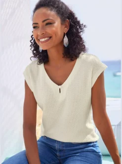 T-shirt à manches courtes encolure en V avec perle décorative