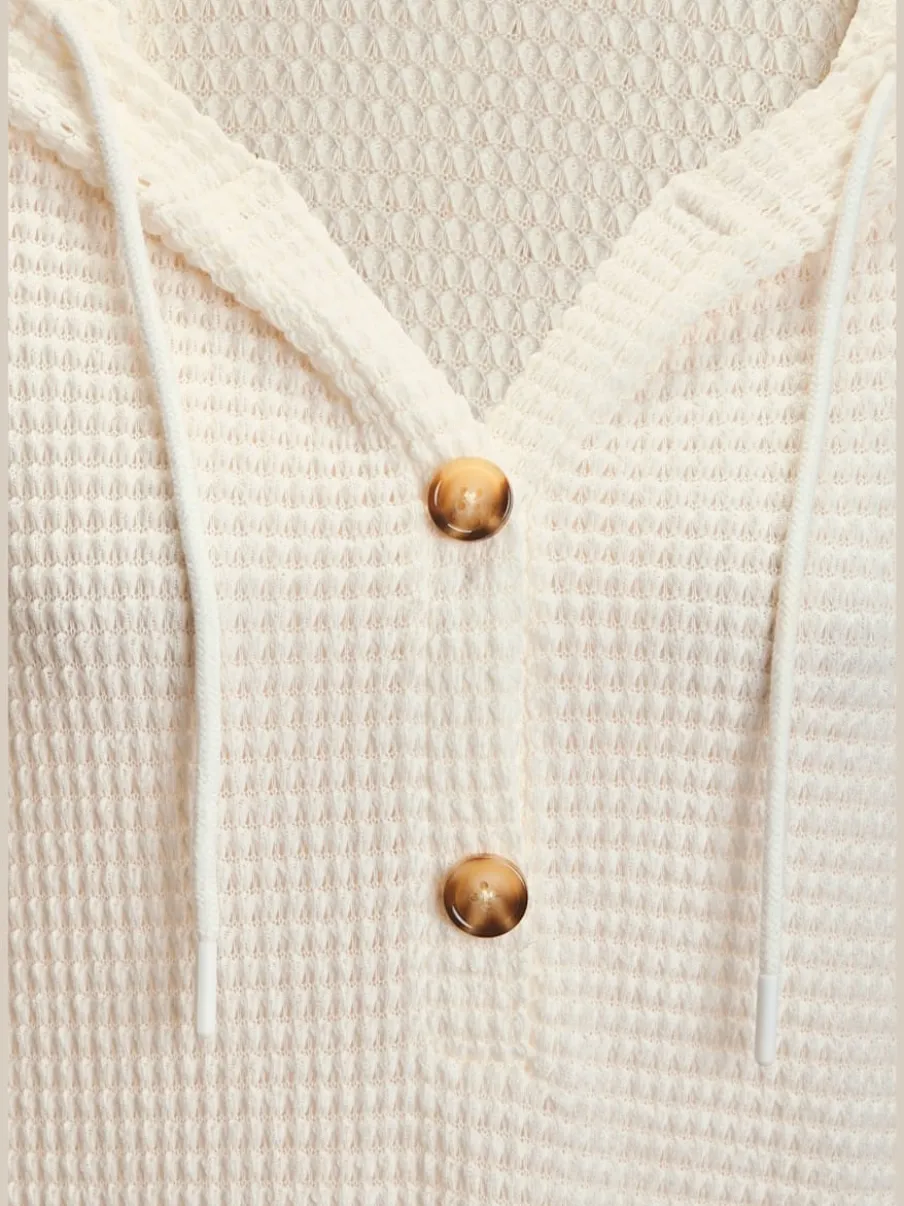 T-shirt à manches 3/4 en matière gaufrée avec capuche et patte de boutonnage