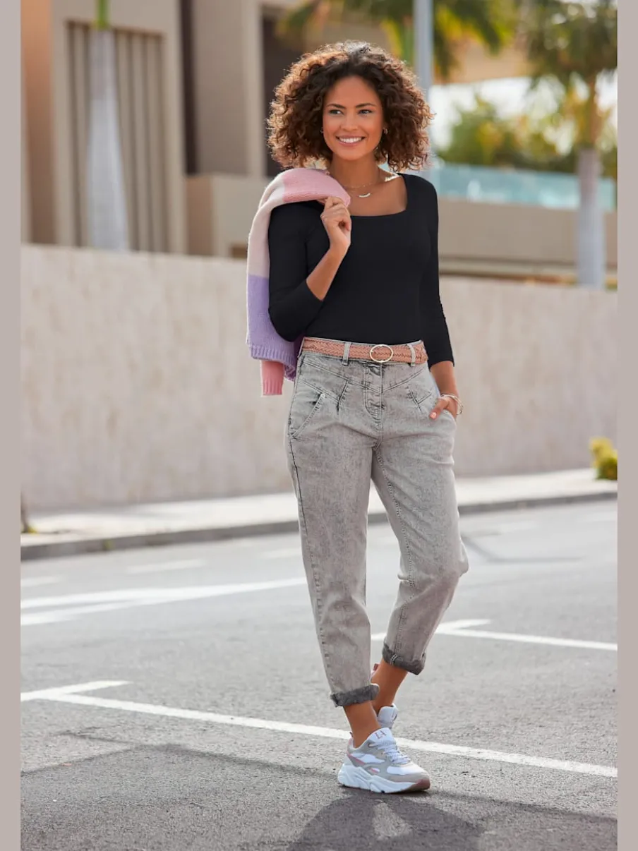 T-shirt manches longues avec encolure arrondie et ourlet droit
