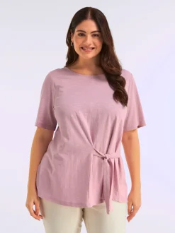 T-shirt à nouer devant
