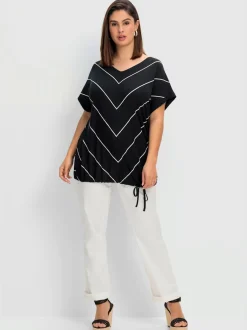T-shirt à rayures encolure en v affinante