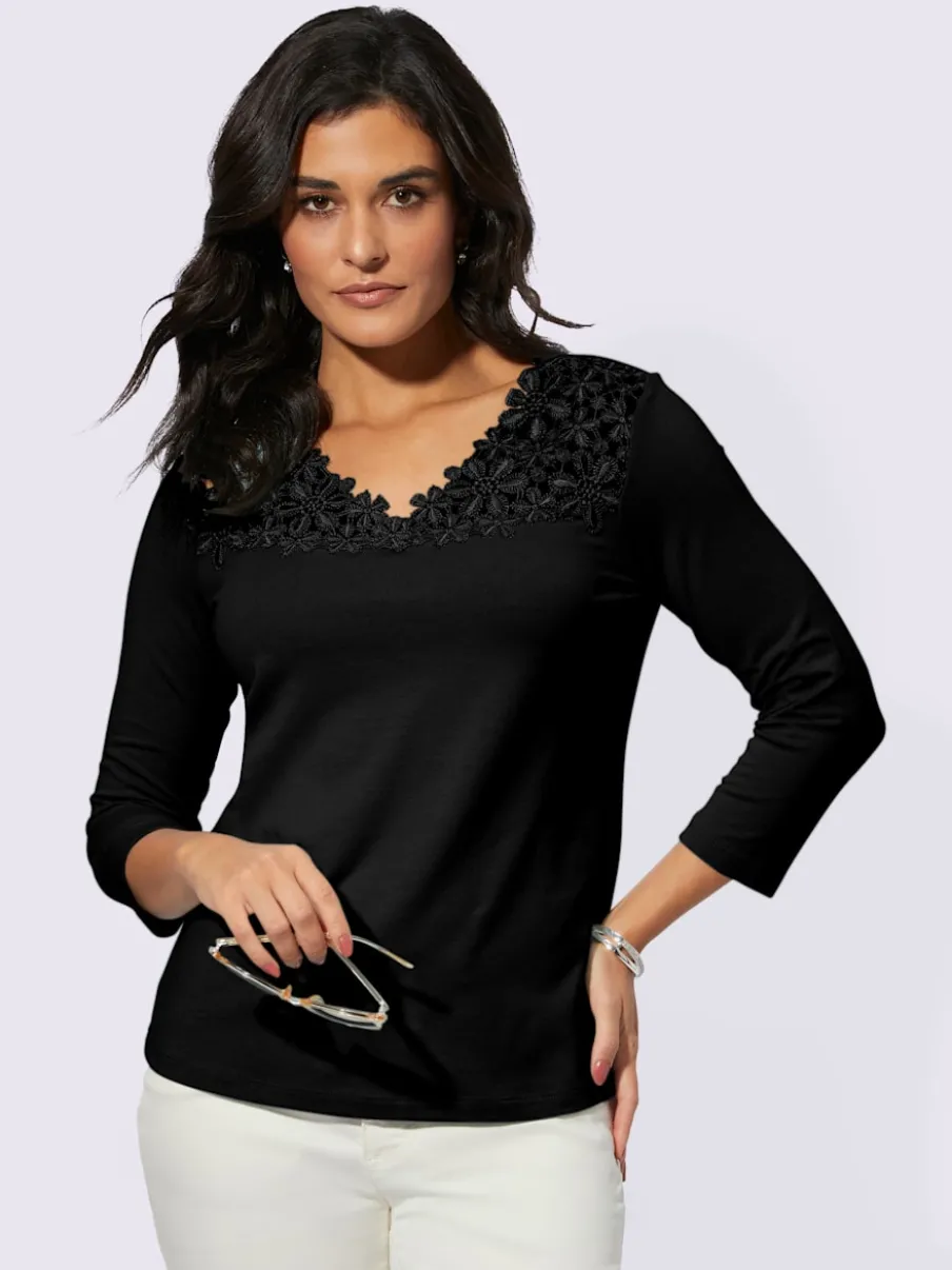 T-shirts avec col en V et dentelle florale charmante
