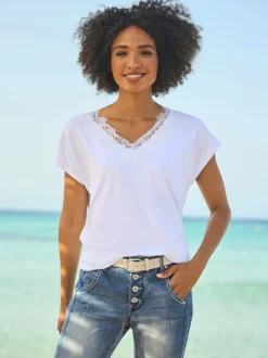 T-shirts avec col V et dentelle élégante sur le col
