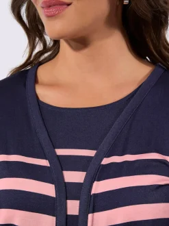 T-shirts et veste légers à rayures sportives assorties