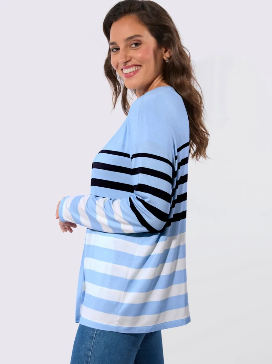 T-shirts et veste légers à rayures sportives assorties